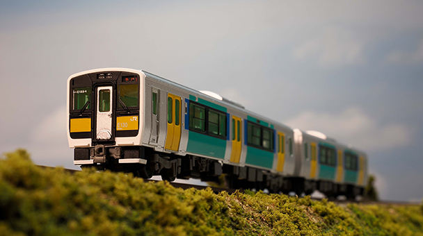 マイクロエース キハE130系(キハE132形/キハE131形) 2両セット Amazon | マイクロエース Nゲージ キハE131 + キハE132 2両